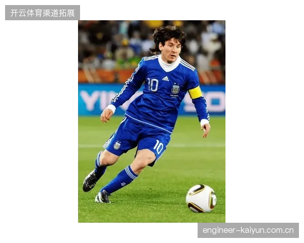 38岁的梅西将迎来生涯第六届世界杯，他在俱乐部赛季14场比赛中贡献12球7助攻，状态依旧出色